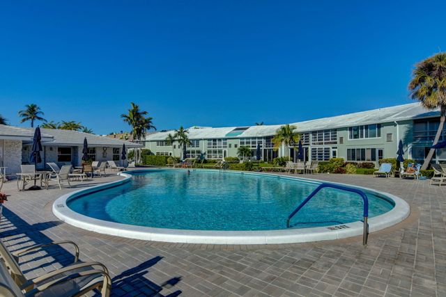 5520 N Ocean Boulevard N 110, Ocean Ridge, FL 33435