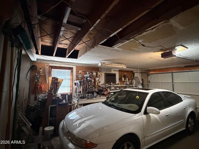 3329 E CHARTER OAK Road, Phoenix, AZ 85032