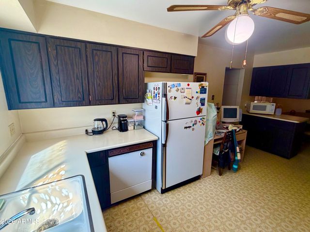 3329 E CHARTER OAK Road, Phoenix, AZ 85032