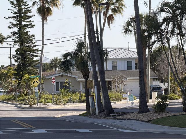 100 BOCA CIEGA DRIVE, Madeira Beach, FL 33708