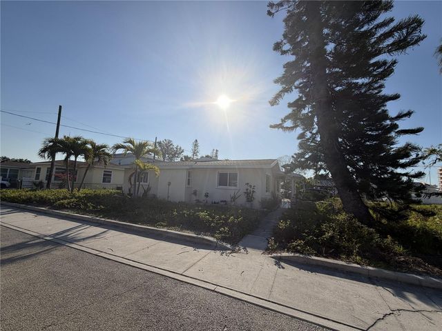 100 BOCA CIEGA DRIVE, Madeira Beach, FL 33708