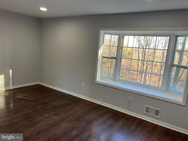 15019 ASHDALE CIR, Woodbridge, VA 22193