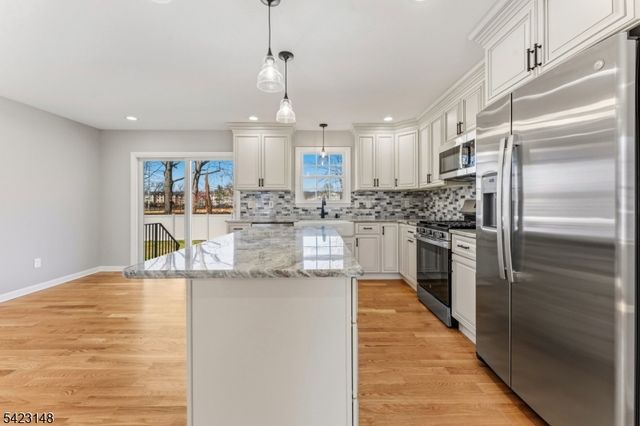 109 Pearl Pl, Dunellen Boro, NJ 08812