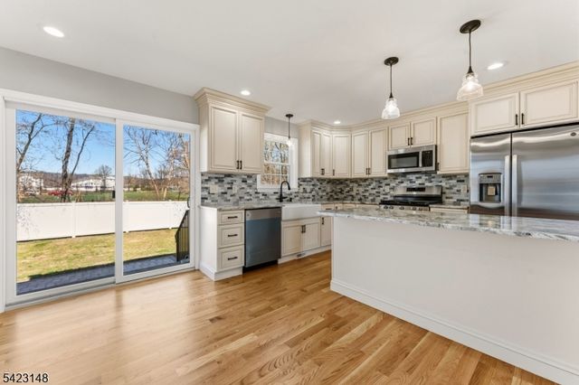 109 Pearl Pl, Dunellen Boro, NJ 08812