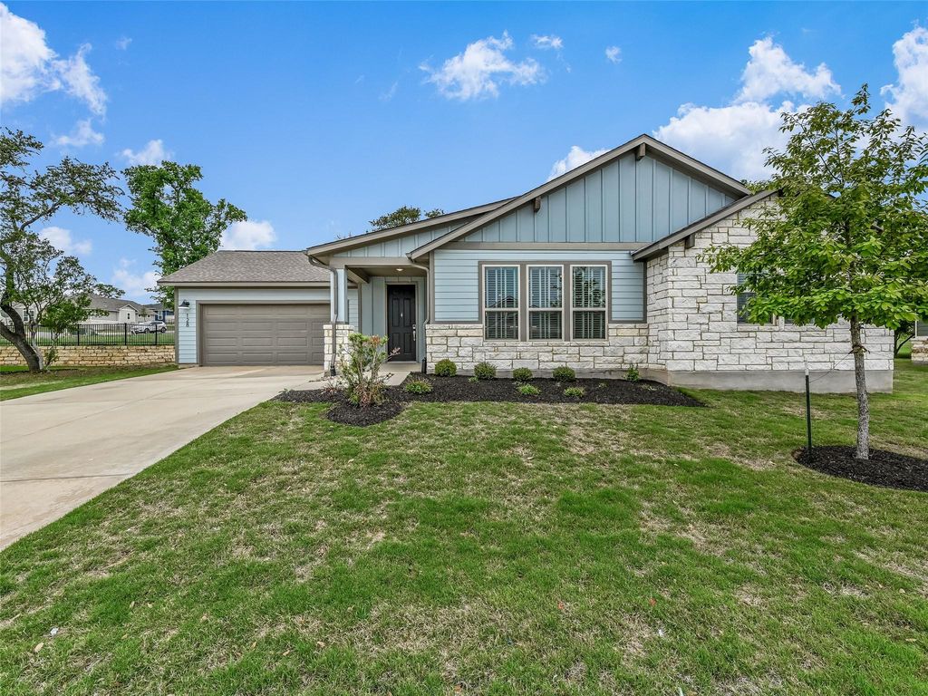 128 Charming Redbud LN, San Marcos, TX 78666