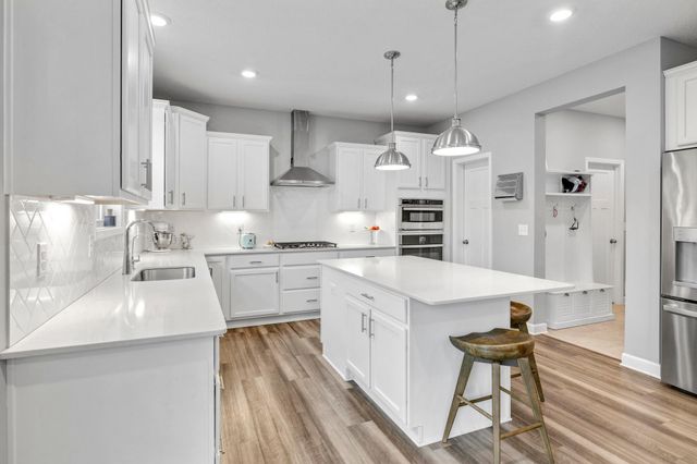 6439 Alvina Court, Inver Grove Heights, MN 55077