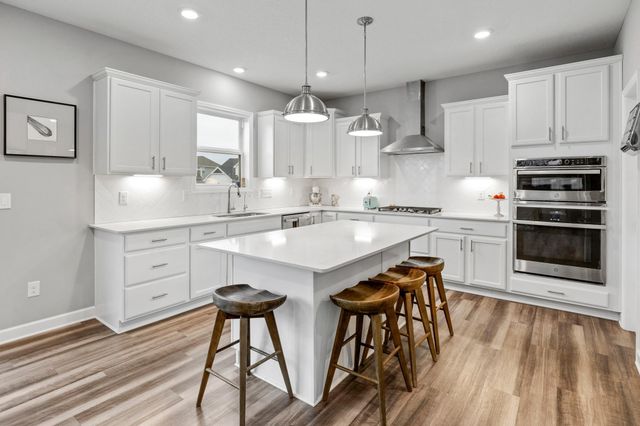 6439 Alvina Court, Inver Grove Heights, MN 55077