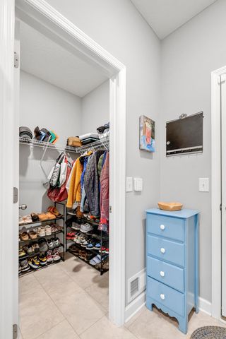 6439 Alvina Court, Inver Grove Heights, MN 55077