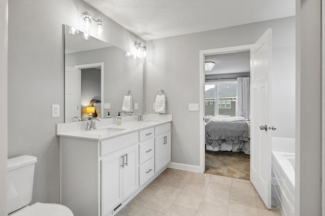 6439 Alvina Court, Inver Grove Heights, MN 55077