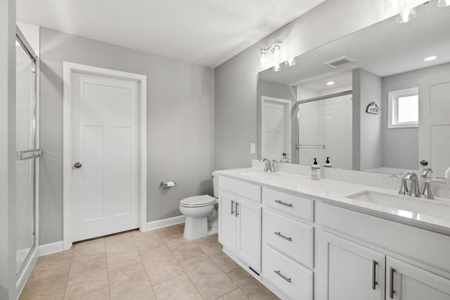 6439 Alvina Court, Inver Grove Heights, MN 55077