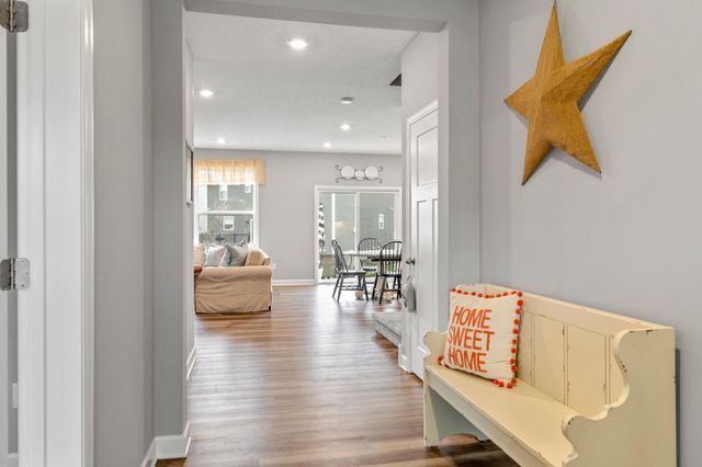 6439 Alvina Court, Inver Grove Heights, MN 55077