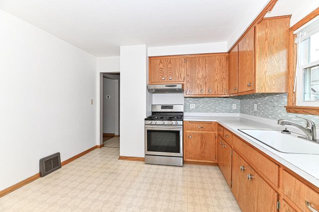 3120 S Austin STREET, Milwaukee, WI 53207