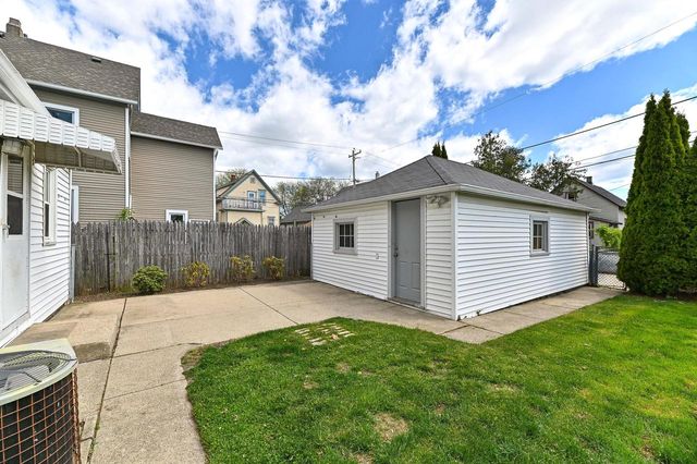 3120 S Austin STREET, Milwaukee, WI 53207