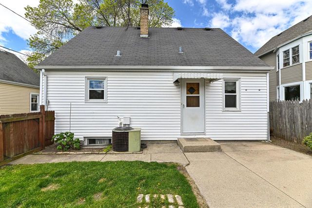 3120 S Austin STREET, Milwaukee, WI 53207