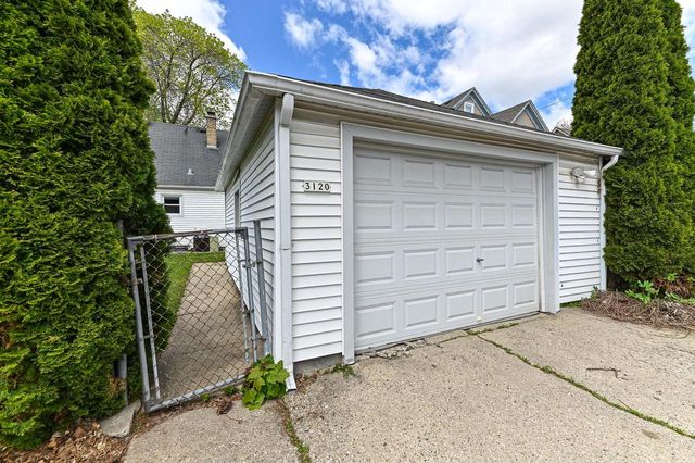 3120 S Austin STREET, Milwaukee, WI 53207