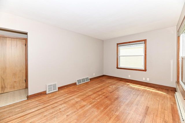 3120 S Austin STREET, Milwaukee, WI 53207