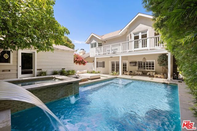 14640 Tustin Street, Sherman Oaks, CA 91403
