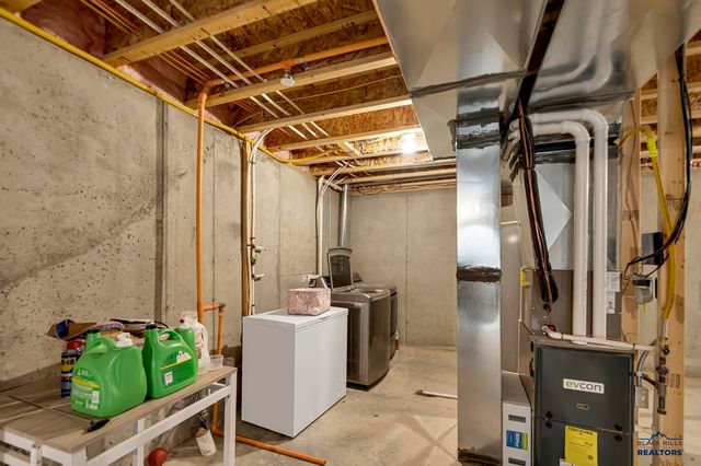 1268 CHET ST, Rapid City, SD 57703