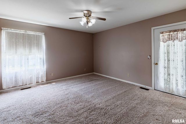 304 Bogie Drive, Herrin, IL 62948