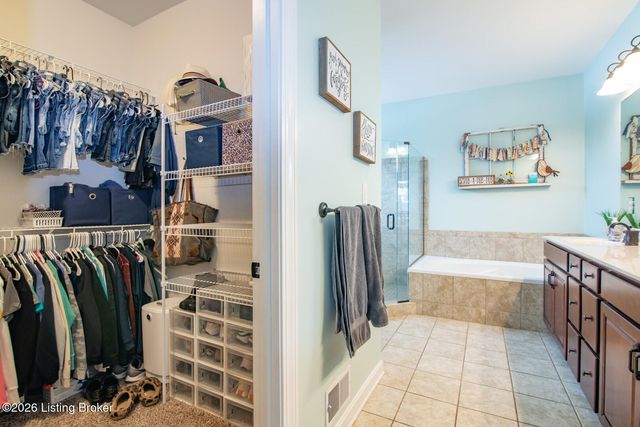 11604 Lilly Garden Ct, Louisville, KY 40291