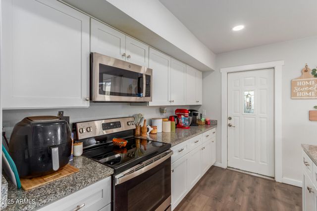 4023 W SAN MIGUEL Avenue, Phoenix, AZ 85019