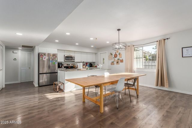 4023 W SAN MIGUEL Avenue, Phoenix, AZ 85019