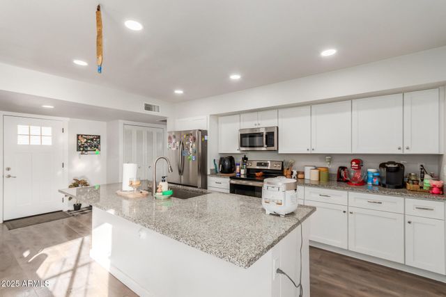 4023 W SAN MIGUEL Avenue, Phoenix, AZ 85019