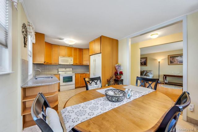 2625 Cypress Avenue, East Meadow, NY 11554