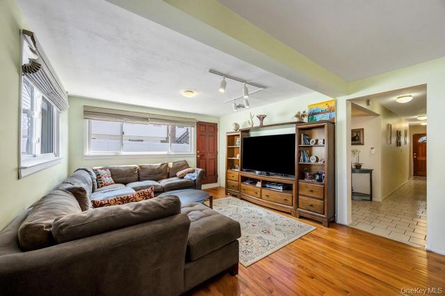 2625 Cypress Avenue, East Meadow, NY 11554