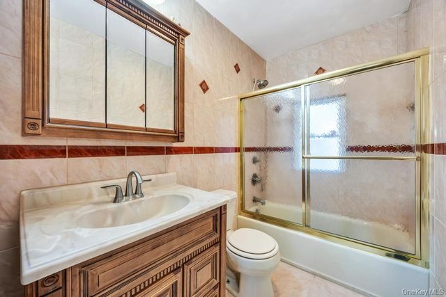 2625 Cypress Avenue, East Meadow, NY 11554