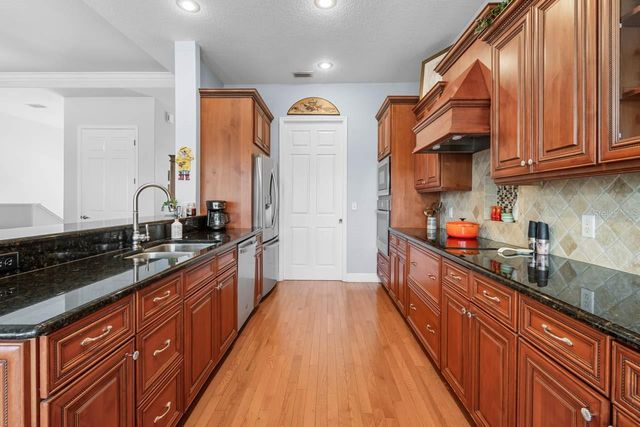 404 INLET ROAD, Ruskin, FL 33570