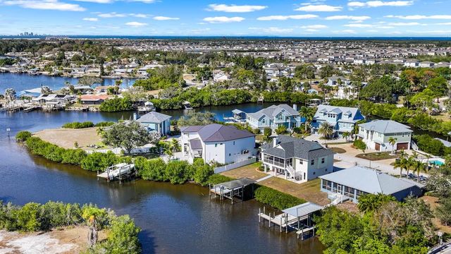 404 INLET ROAD, Ruskin, FL 33570