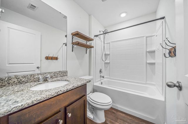 4706 Determination Ct, Milton, FL 32570