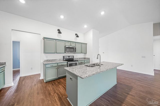 4706 Determination Ct, Milton, FL 32570