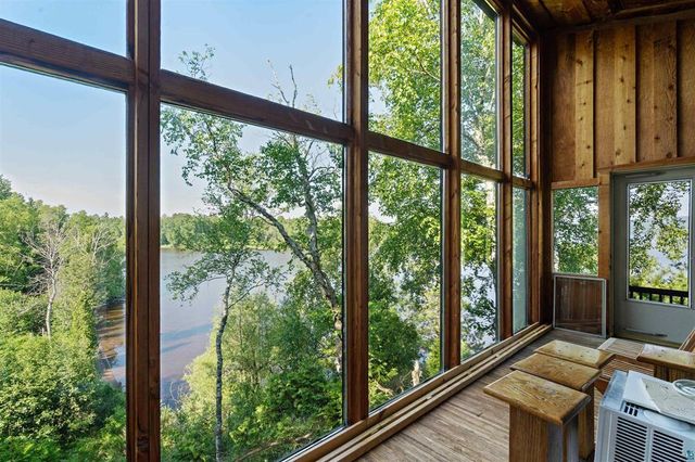 26 Saint Albans Road, Superior, WI 54880