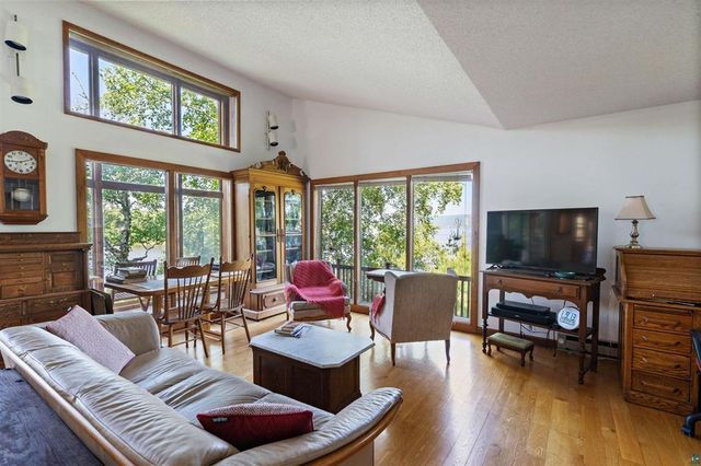 26 Saint Albans Road, Superior, WI 54880