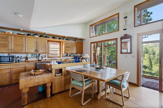 26 Saint Albans Road, Superior, WI 54880