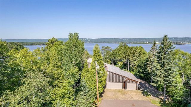 26 Saint Albans Road, Superior, WI 54880