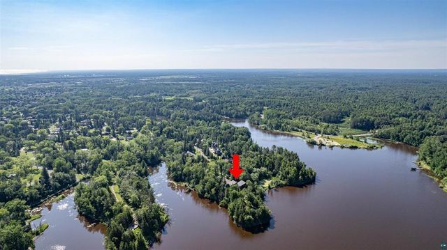 26 Saint Albans Road, Superior, WI 54880