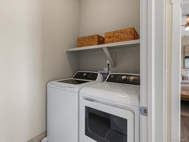 9025 E Prairie Meadow Dr, Denver, CO 80238