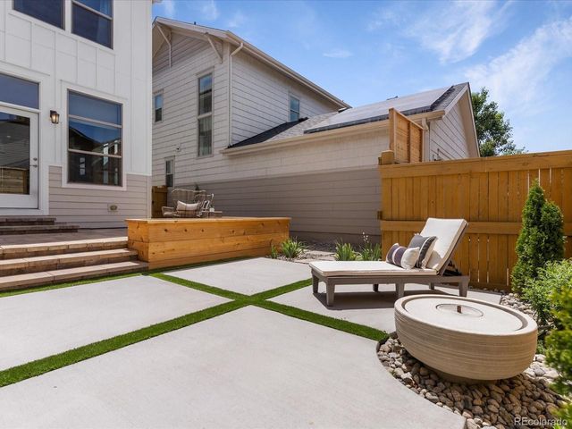 9025 E Prairie Meadow Dr, Denver, CO 80238