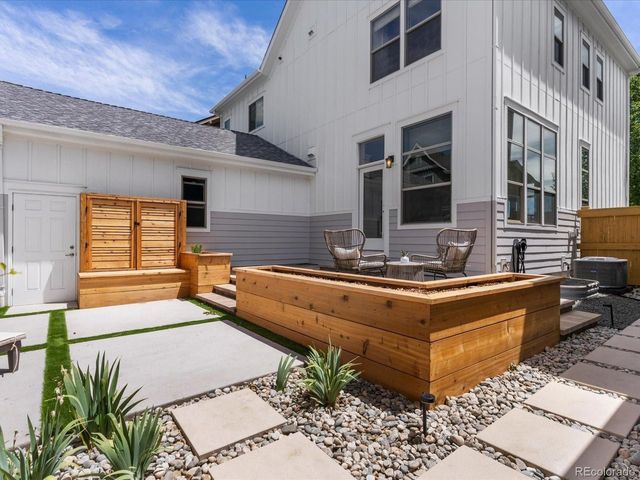 9025 E Prairie Meadow Dr, Denver, CO 80238