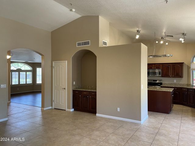 18976 N 92ND Way, Scottsdale, AZ 85255