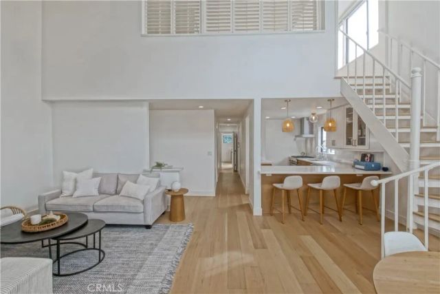 320 Marine Avenue, Manhattan Beach, CA 90266