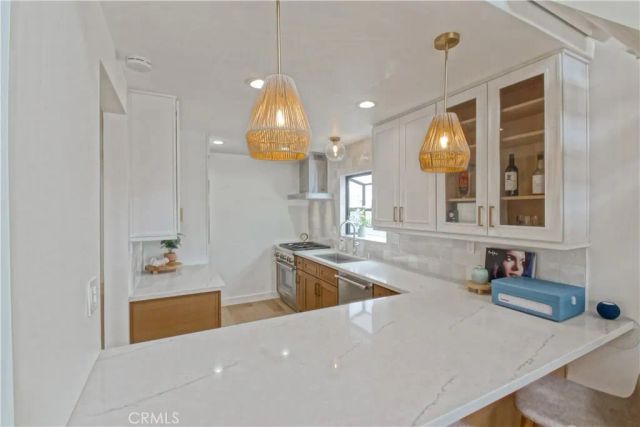 320 Marine Avenue, Manhattan Beach, CA 90266