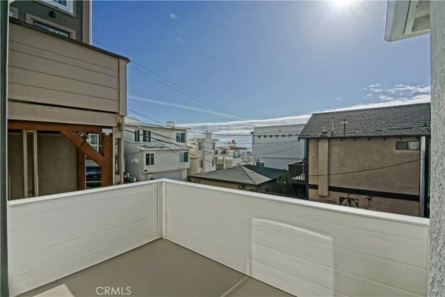 320 Marine Avenue, Manhattan Beach, CA 90266