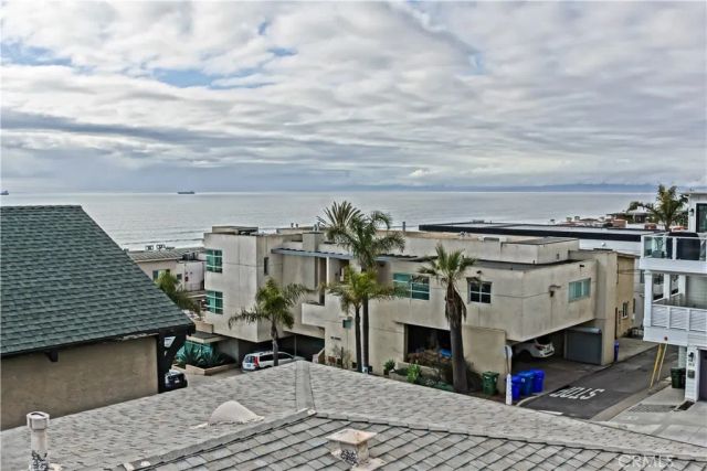 320 Marine Avenue, Manhattan Beach, CA 90266