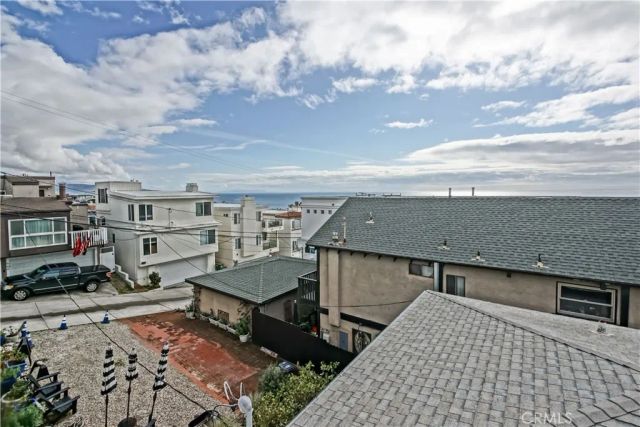 320 Marine Avenue, Manhattan Beach, CA 90266