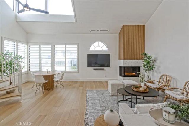 320 Marine Avenue, Manhattan Beach, CA 90266