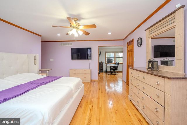 14 BROOKSIDE CT, Cranbury, NJ 08512